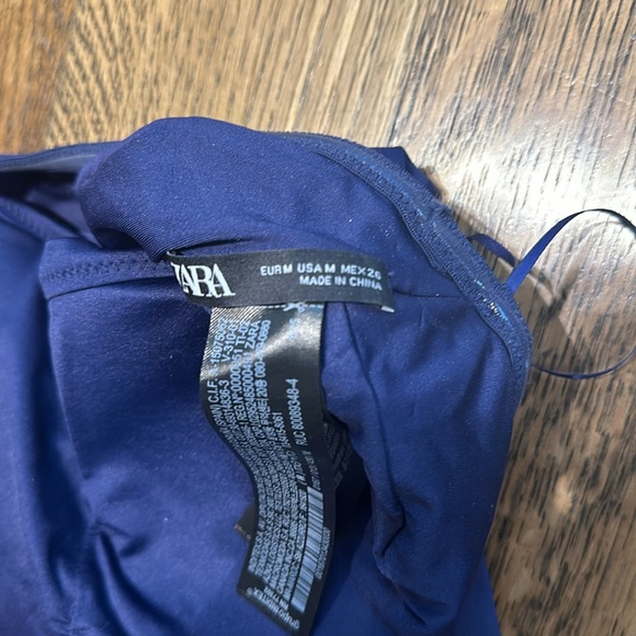 Asymmetrical ruched bathing suit never worn - Picture 3 of 3